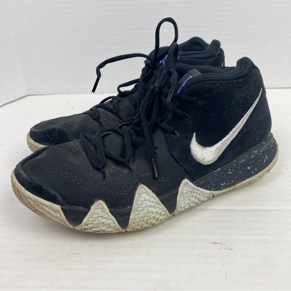 Nike Men’s Size 10 Sneakers Black White Kyrie 4 Ankle Taker Basketball Shoes